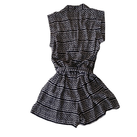 Madewell Silk Black & White Kimono Tie Waist Romper - XS - Picture 8 of 13